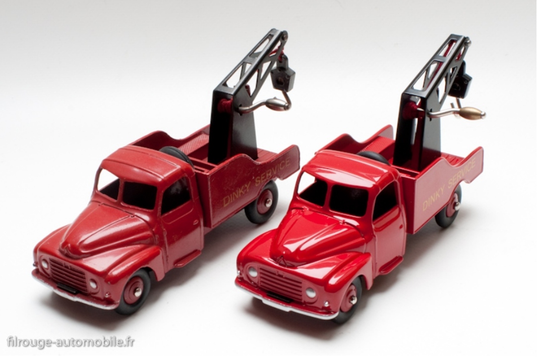 Dépanneuse Citroën Dinky Toys 35A à droite, Copie Atlas à gauche