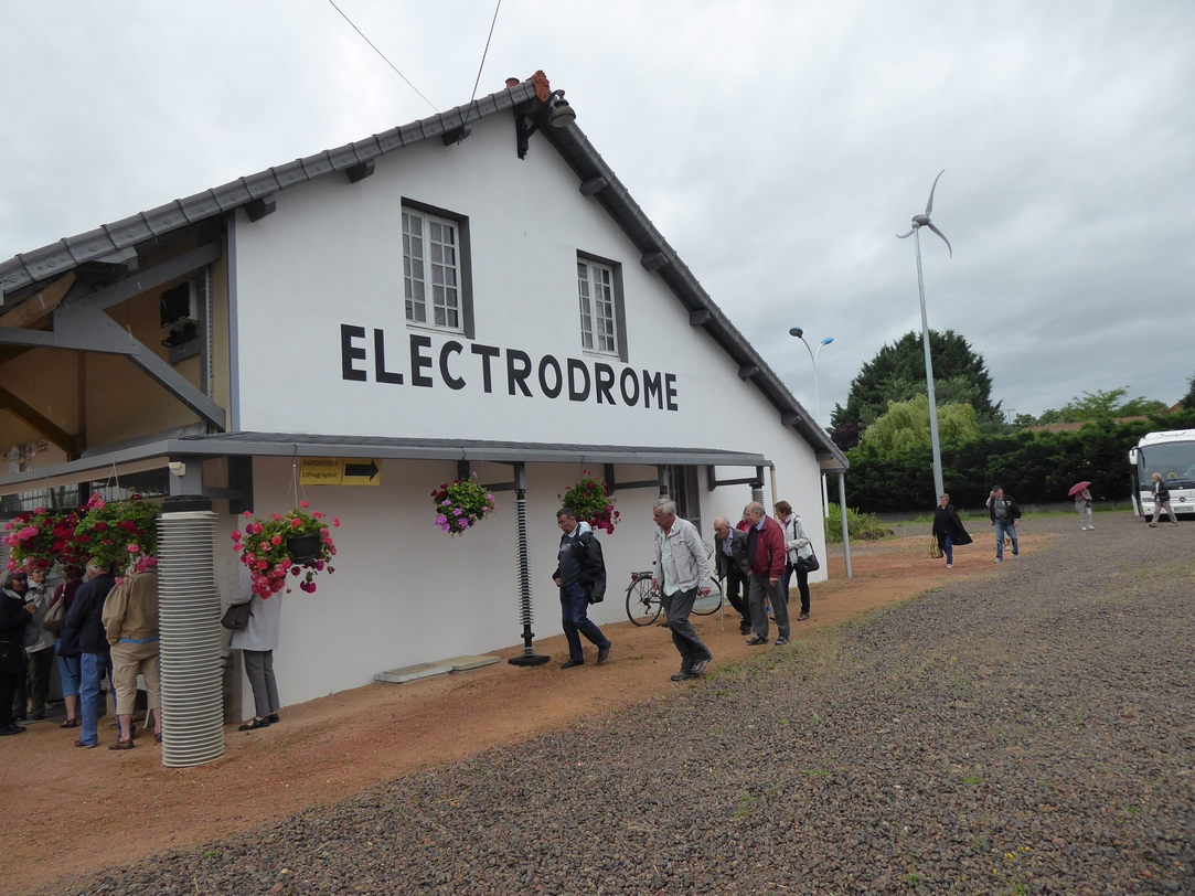 Arrivée à l’électrodrome de Magnet (30 juin 2017)